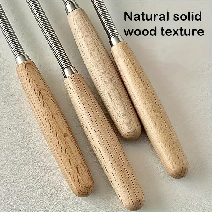 Fouet avec manche en bois massif