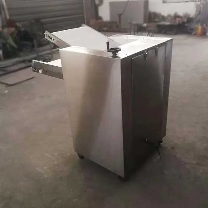 Machine à pétrir la pâte automatique