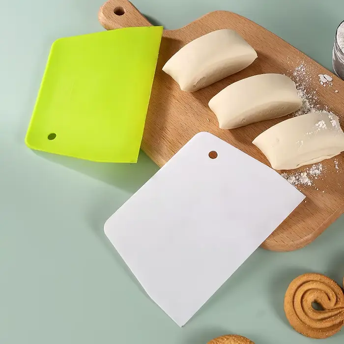 Outil de cuisson, grattoir en plastique