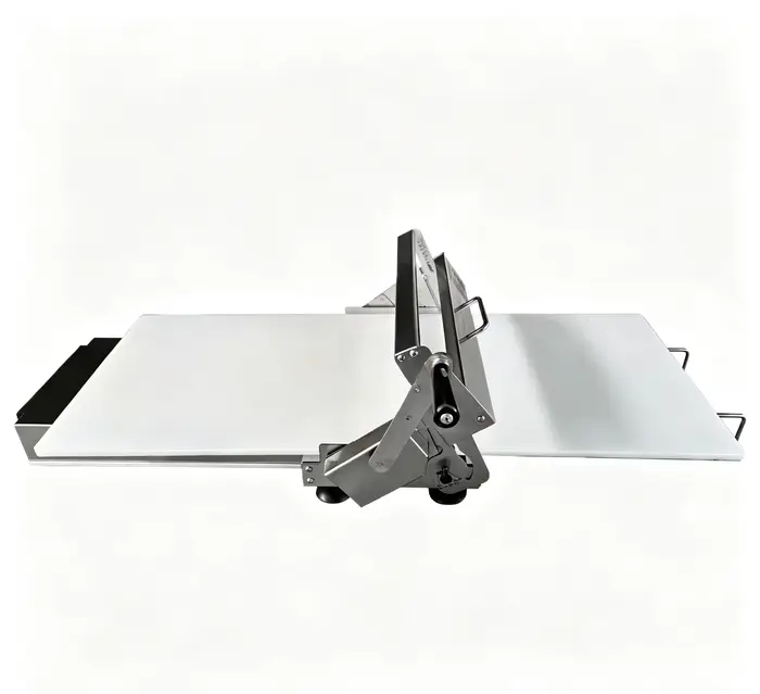 Laminoir à pâtisserie électrique compact, pliable, robuste et professionnel pour la pâte feuilletée 