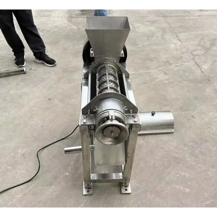 Machine d'extraction de jus de gingembre de qualité/Machine de fabrication de jus de gingembre/prix de presse-agrumes