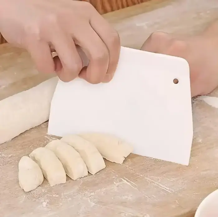 Coupe-pâte polyvalent, bol grattoir pour pâte à pain
