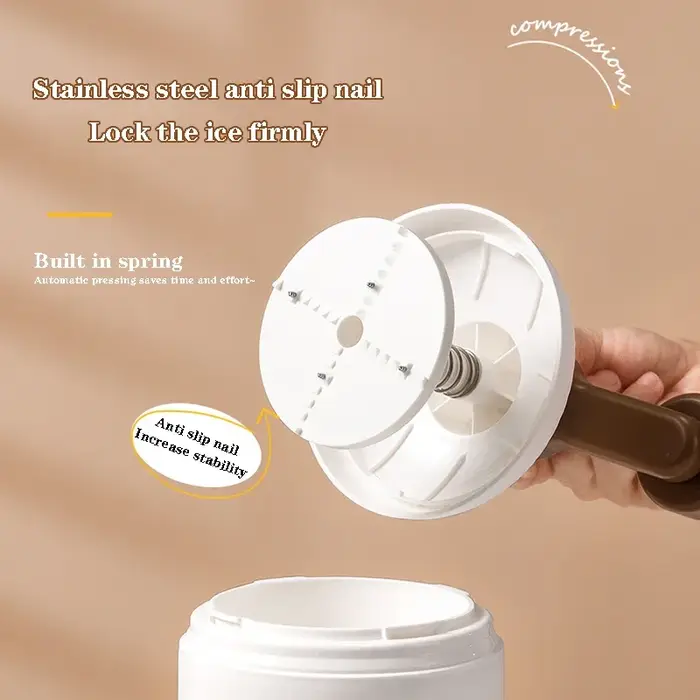 Petite machine à glace pilée manuelle