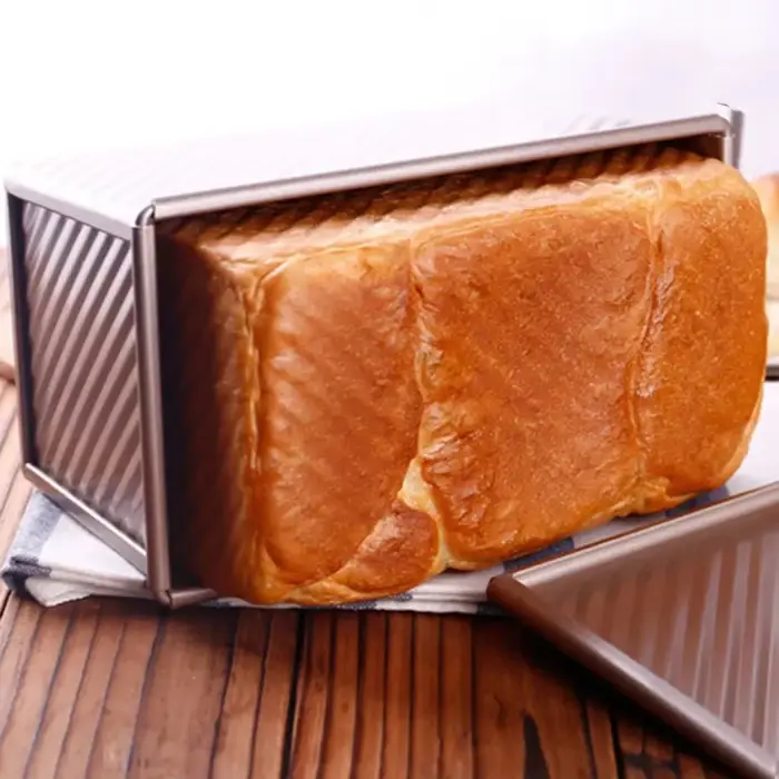 Poêle à pain Pullman antiadhésive avec couvercle