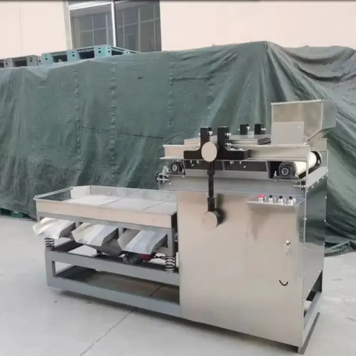 Machine à découper les noix en dés